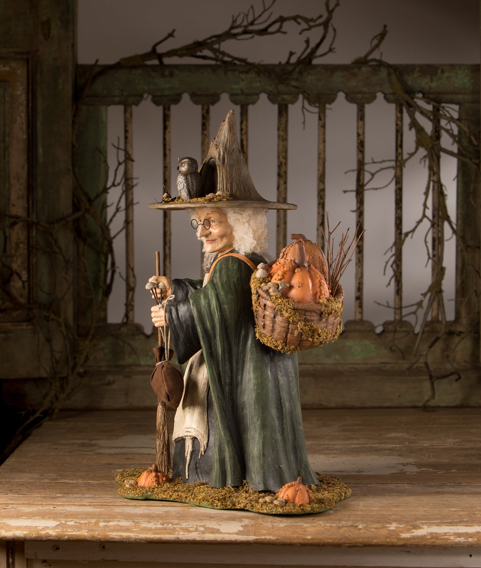 Woodsy Wrenna Witch